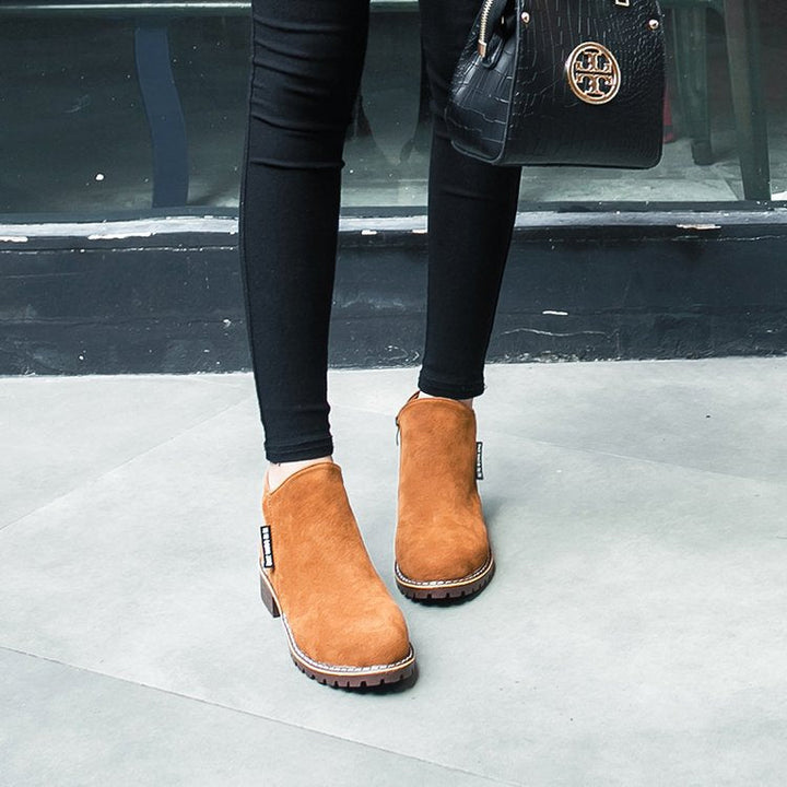 Damen Ankle-Boots aus softem Wildleder mit stabilem Blockabsatz Drune
