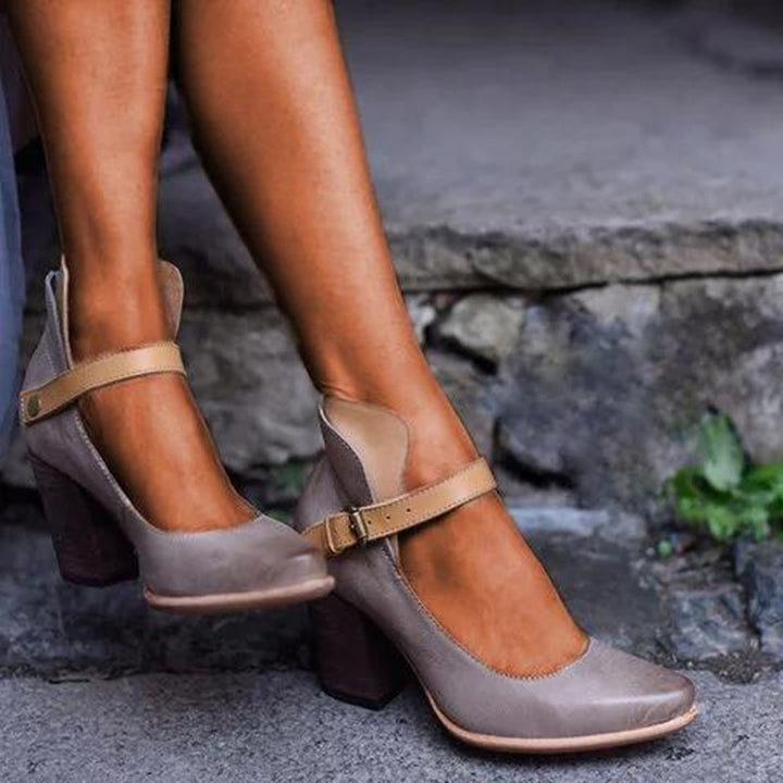 Drune - Eleganter Absatzschuh mit Riemen