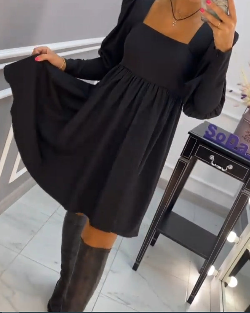 Drune | Kleid mit Quadratischem Ausschnitt in A-Linie