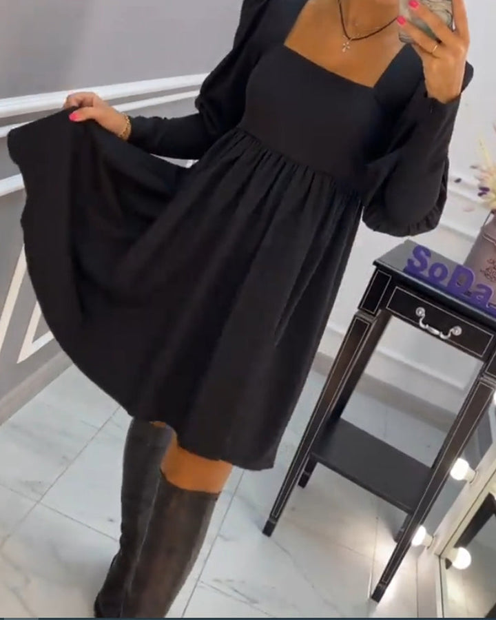 Drune | Kleid mit Quadratischem Ausschnitt in A-Linie
