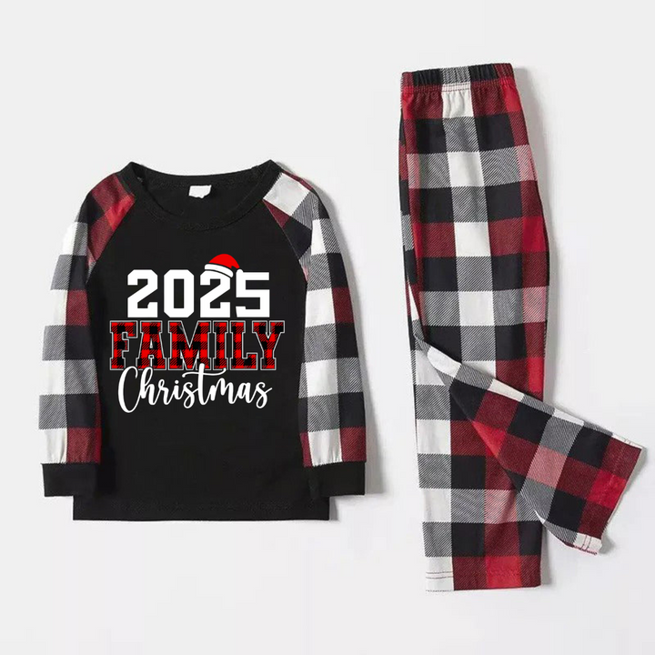 Drune | "2025 FNMILY Weihnachten" Weiß- und Rotdruckmuster - Schwarzes Oberteil mit Rot-Schwarz-Weißen Karoärmeln - Familienpassende Schlafanzüge