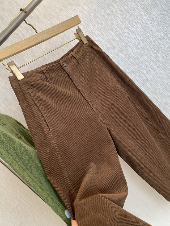 Damen-Cordhose mit vertikalen Streifen und geradem Bein