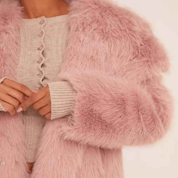 Drune | Oversized kurz geschnittene Jacke aus pinkem Kunstfell