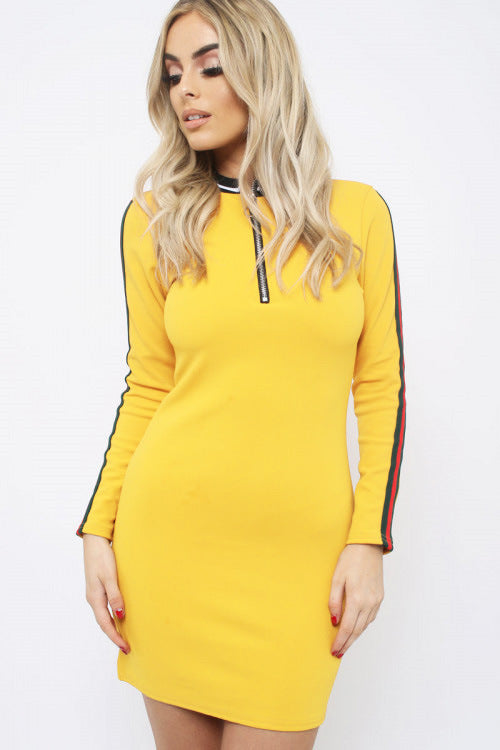 Damen Freizeitkleid mit hochgeschlossenem Kragen und sportlichen Akzenten Drune