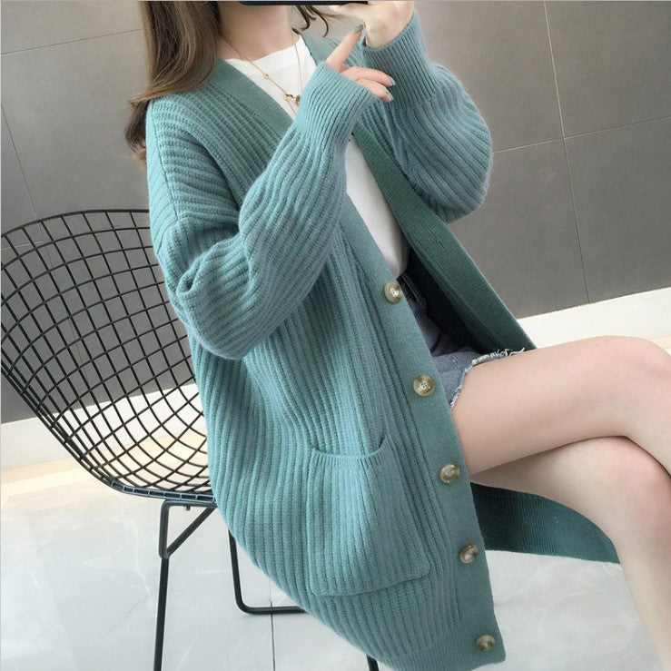 Damen Grobstrick Cardigan mit tiefem V-Ausschnitt und eleganten Knopfdetails Drune