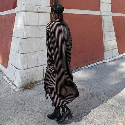 Damen Oversize-Hemdkleid mit vertikalen Streifen, V-Ausschnitt und Ballonärmeln Drune