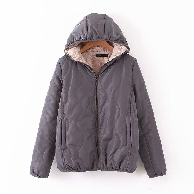 Damen gepolsterte Kapuzenjacke mit Teddyfutter und Wellensteppung Drune