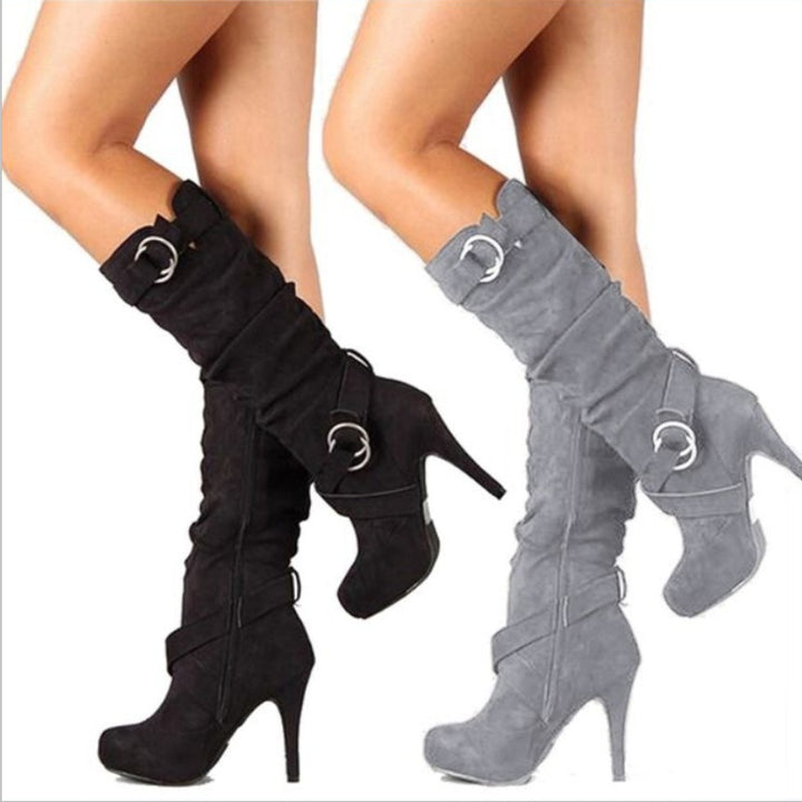 Damen  kniehohe Stiefel mit schmalem Stilettoabsatz, Plateau und dekorativen Metallringen Drune