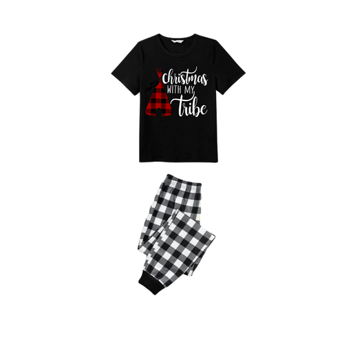 Drune | Weihnachten Mit Meinem Stamm Familien Weihnachts Pyjama Set - Schwarzes Oberteil Schwarz-weiße Karohose Weiße Textgrafik