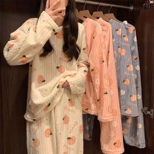 Flauschiger Korallenfleece-Schlafanzug mit Bärenmotiv