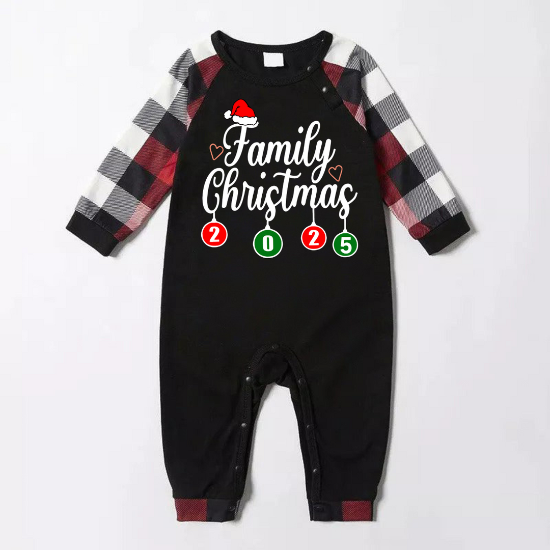 Drune | "Familienweihnachten" 2025 Buchstabenprint Rot & Schwarz & Grau & Weiß kariert Familie passende Schlafanzüge