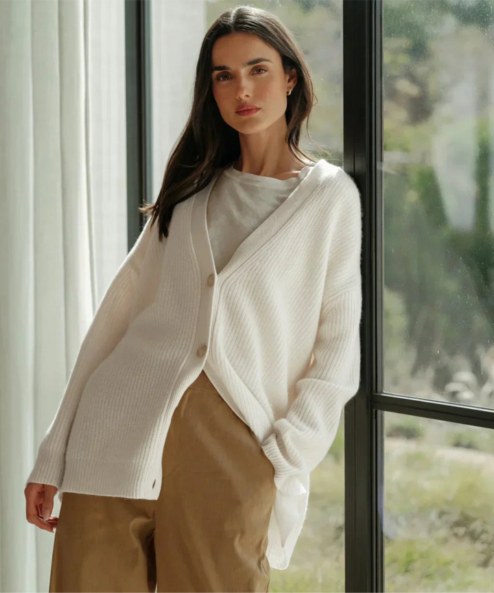 Drune | V-Ausschnitt-Cardigan für Frauen