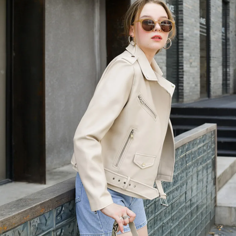 Drune | Damen-Biker-Lederjacke mit Reißverschlüssen und Gürtel