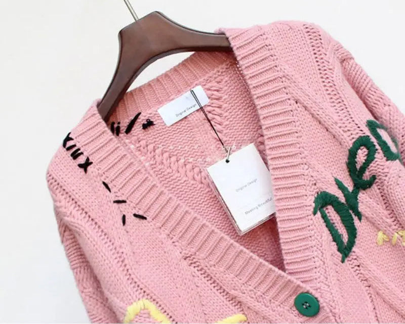 Drune | Gestrickte V-Ausschnitt Damenjacke mit Stickerei