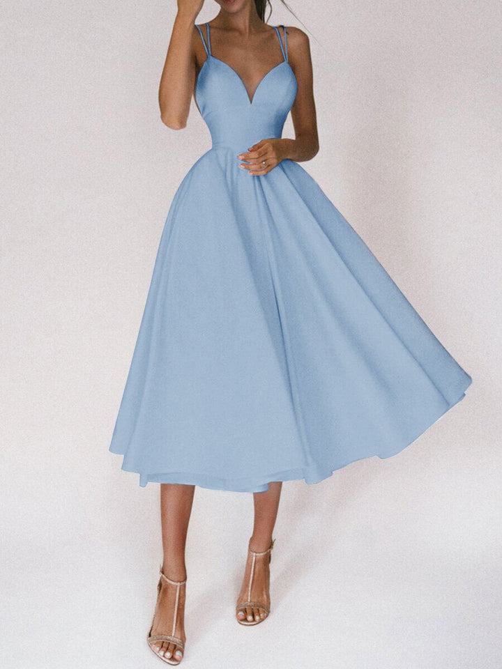 Drune | Grace Das Elegante Trägerkleid mit V-Ausschnitt