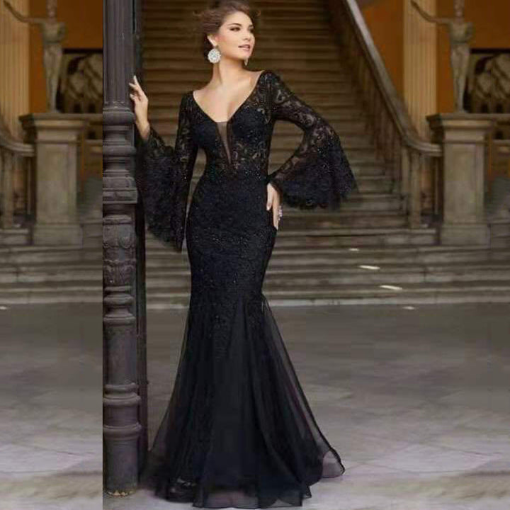Drune | Spitzenbesticktes schwarzes Meerjungfrau Kleid Slim für den Abend