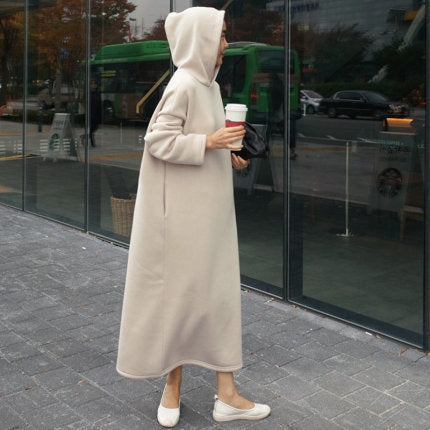Damen Maxikleid‑Hoodie aus schwerem Sweat mit kastiger Oversize‑Silhouette Drune