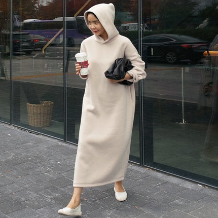 Damen Maxikleid‑Hoodie aus schwerem Sweat mit kastiger Oversize‑Silhouette Drune