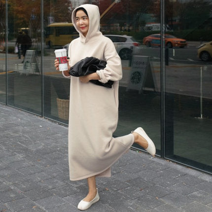 Damen Maxikleid‑Hoodie aus schwerem Sweat mit kastiger Oversize‑Silhouette Drune