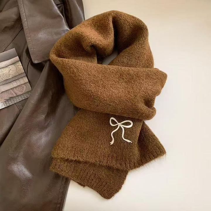 Weicher Strickschal, wärmend und vielseitig