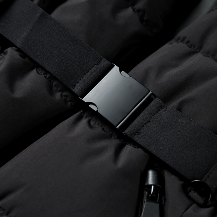 Drune | Schwarze Wasserdichte Gesteppte Jacke mit Hohem Kragen und Gürtel