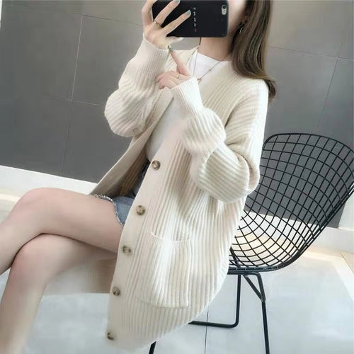 Damen Grobstrick Cardigan mit tiefem V-Ausschnitt und eleganten Knopfdetails Drune