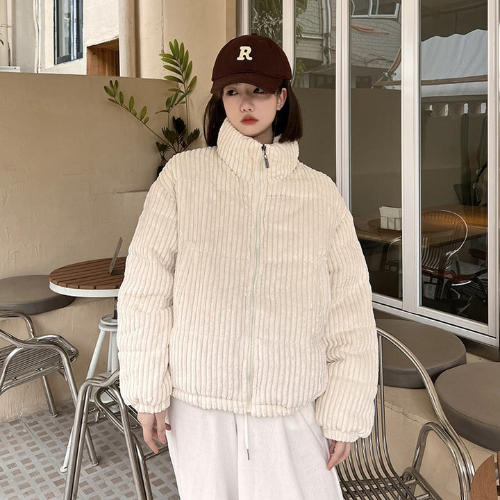 Kurze Damen-Winterjacke aus Cord mit Stehkragen