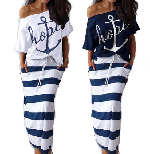 Damen modisches Strandoutfit mit off-shoulder Oberteil und hüftlangem Rock Drune