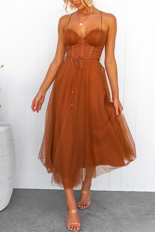 Drune | Rosiedress Offene Rücken Taillierte Swing Maxi Cami Tüll Kleid