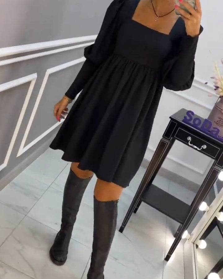 Drune | Kleid mit Quadratischem Ausschnitt in A-Linie
