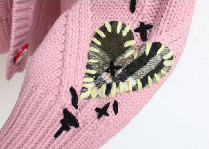 Drune | Strick V-Ausschnitt Damenjacke mit Stickerei