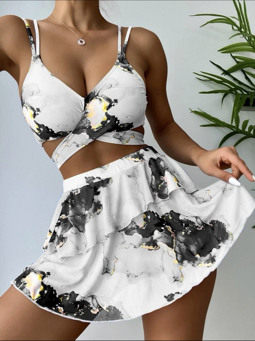 Drune | Dreiteiliges Bikini-Set mit Marmordruck