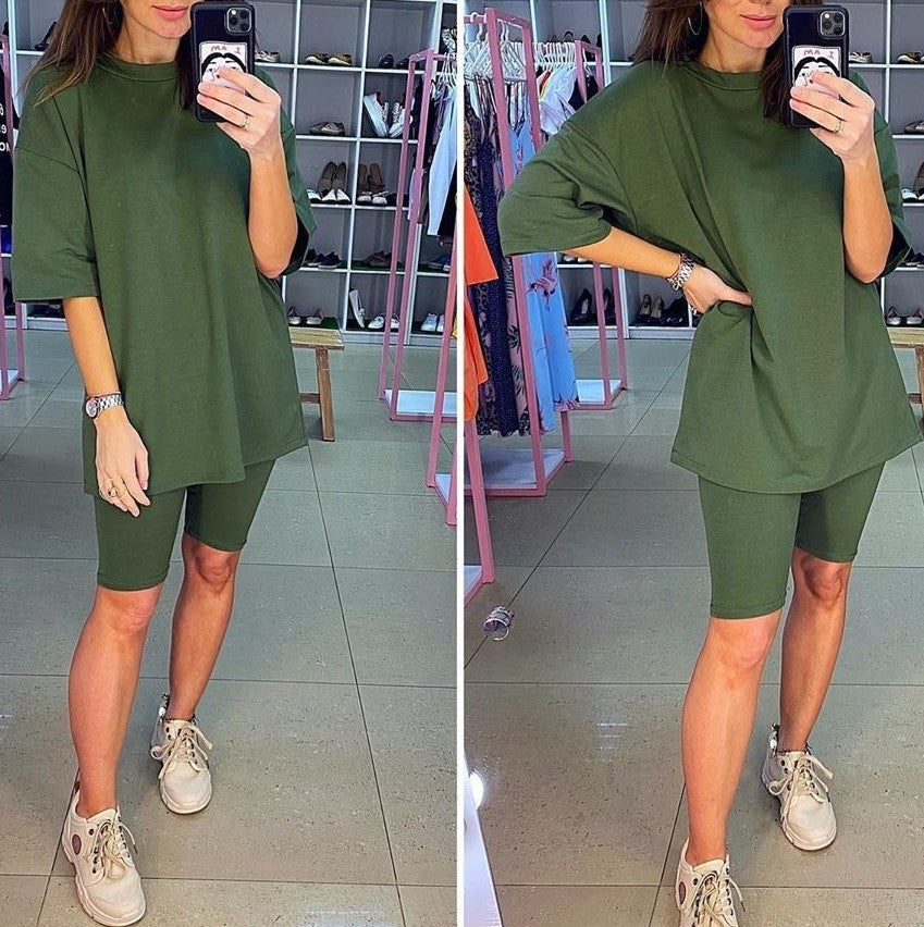 Damen Sportliches Zweiteiliges Set mit T-Shirt und Shorts Drune