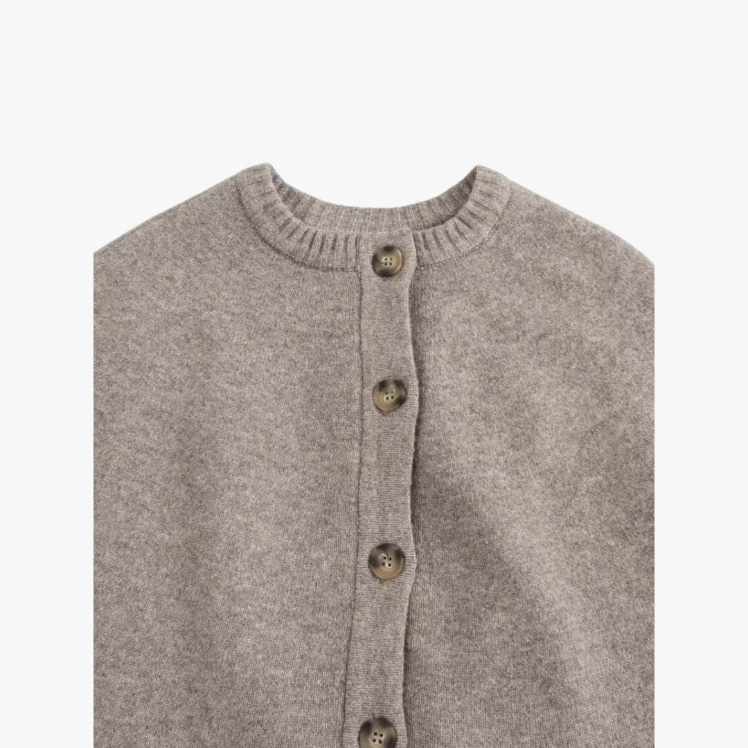 Drune | Strick Cape Mit Knöpfen Und Gestuftem Saum