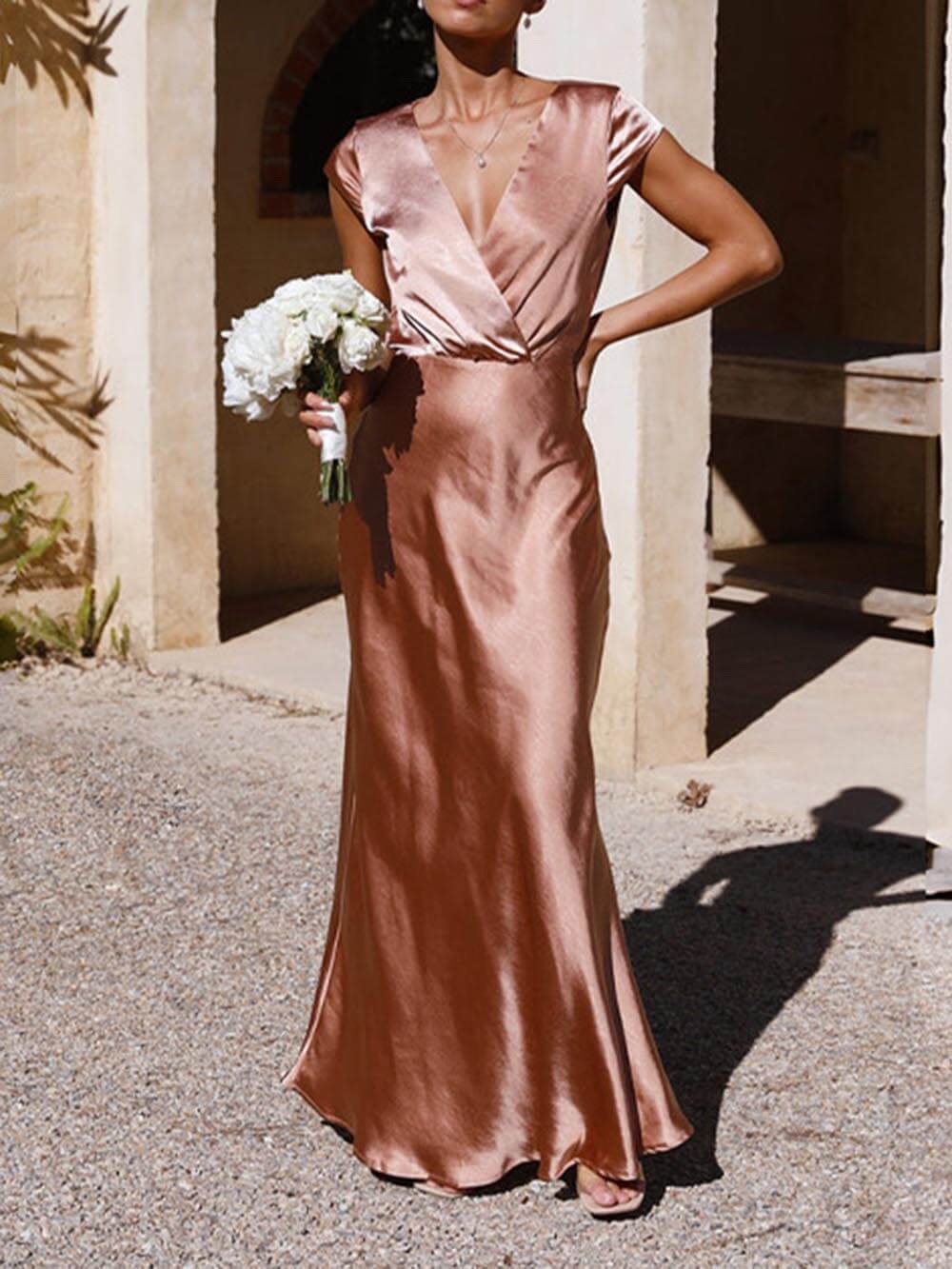 Drune | Satin-Fishtail-Maxikleid mit V-Ausschnitt für Damen