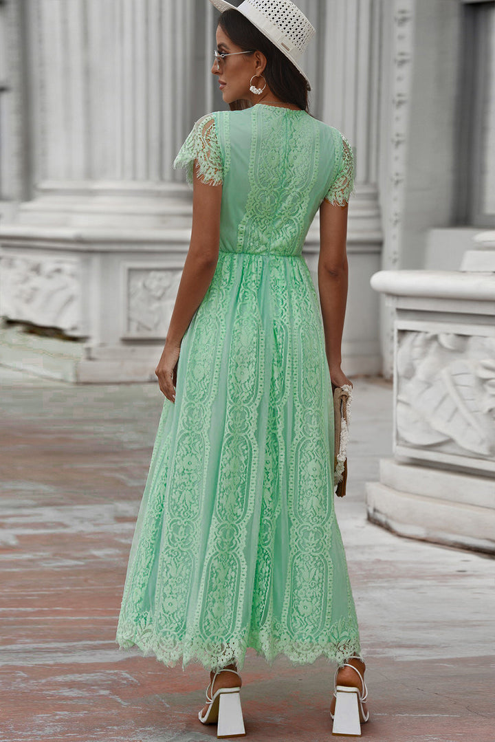 Drune | Lace Plunge Kleid Mit Gewelltem Saum