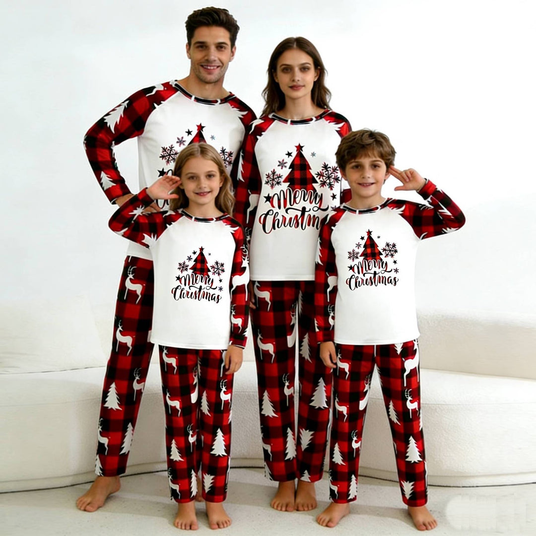 Weihnachts-Pyjama-Set für die ganze Familie