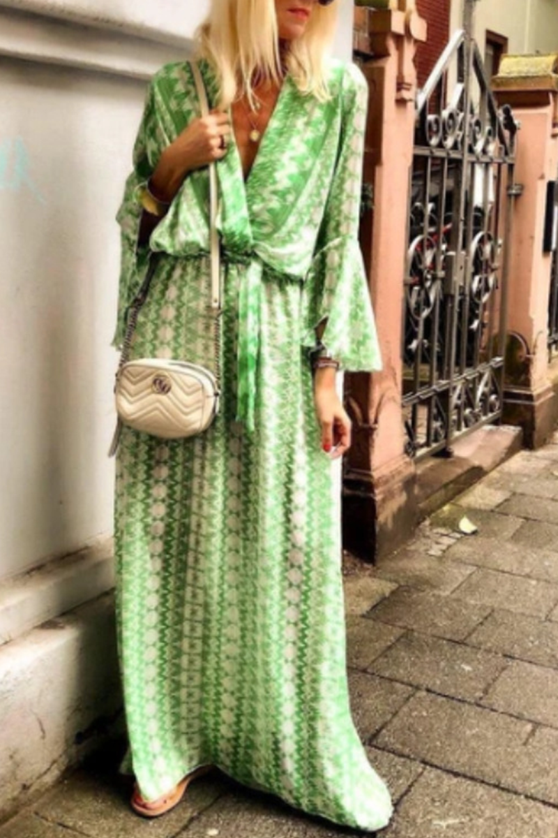 Drune | V-Ausschnitt Kleid mit Taille und bedrucktem Schlitz Joint