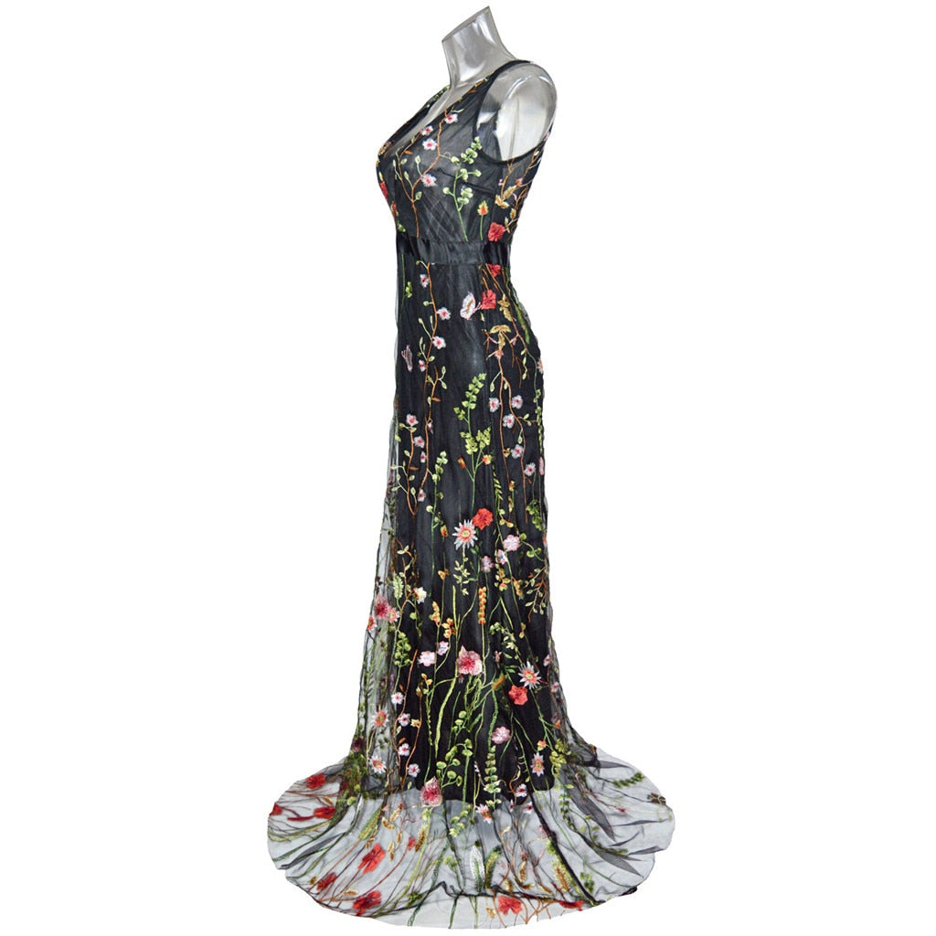 Drune | Fabulous Ärmelloses besticktes Kleid