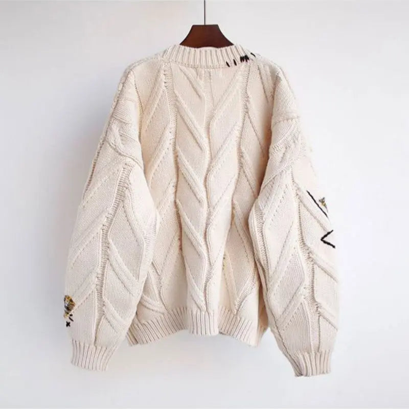 Drune | Gestrickte V-Ausschnitt Damenjacke mit Stickerei