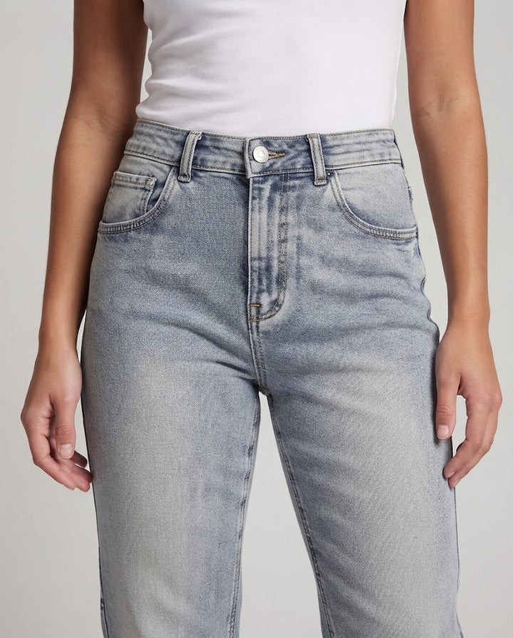 Damen Gerade geschnittene High‑Waist Denim-Jeans mit softer Used-Waschung Drune
