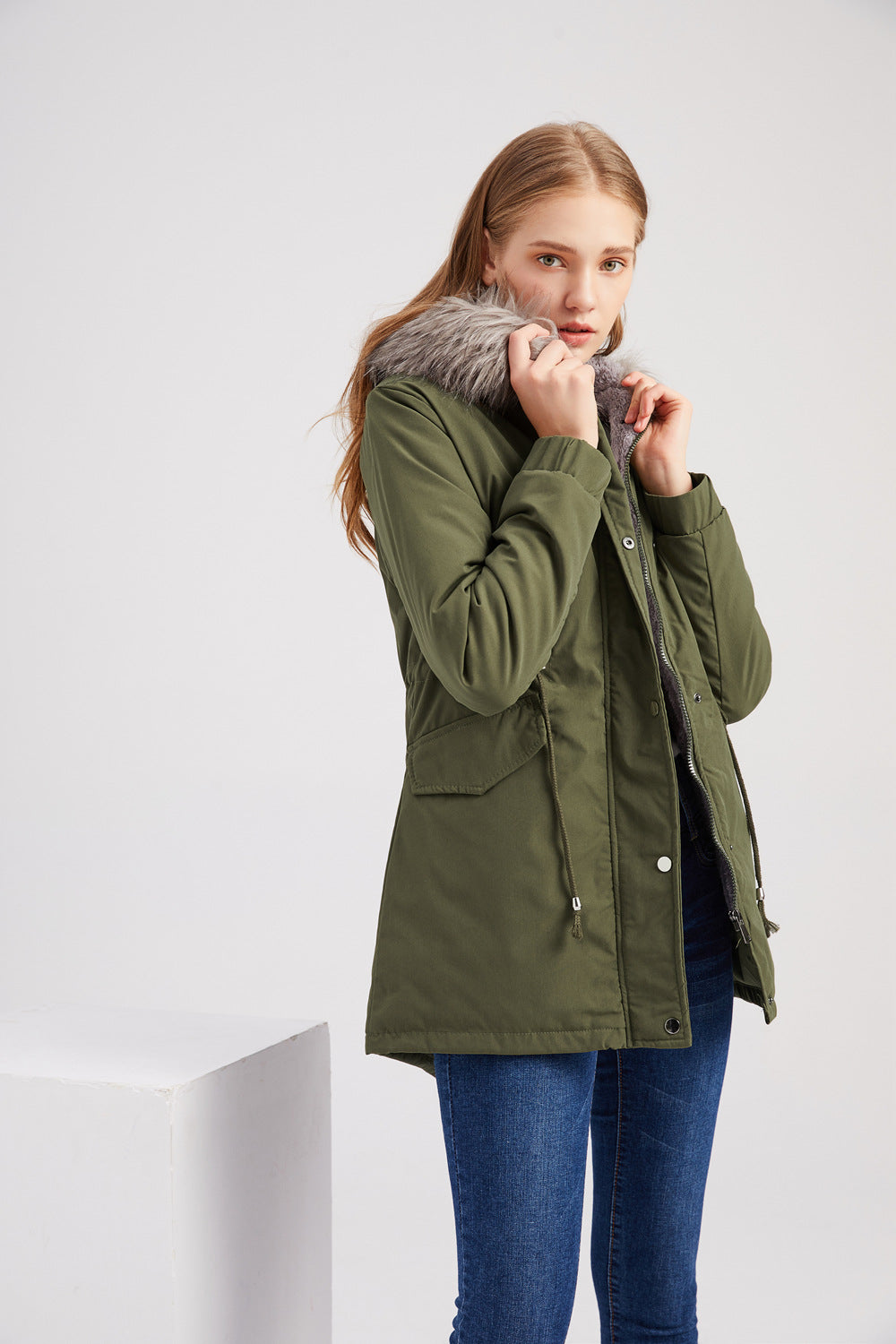 Drune | Damen-Parka mit Kapuze und modernem Design