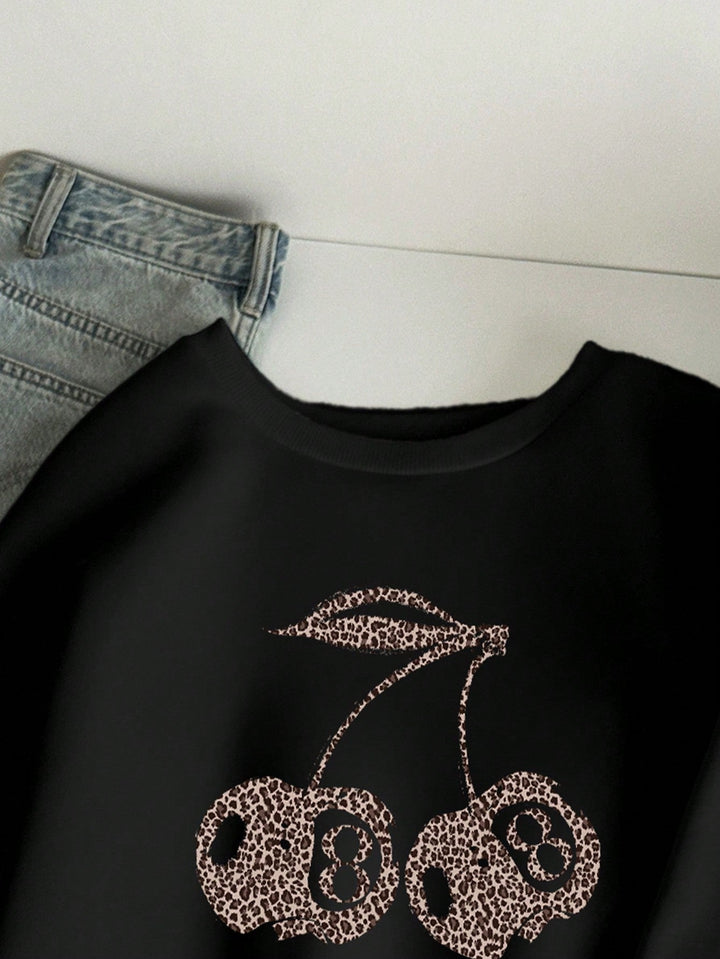 Drune | Lässiges Leopard- und Kirschgrafik-Sweatshirt in Schwarz