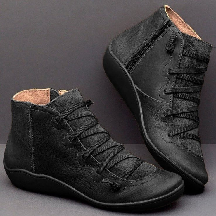 Damen nan Komfort-Stiefelette mit elastischer Zierschnürung gepolstertem Fußbett und seitlichem Reißverschluss Drune