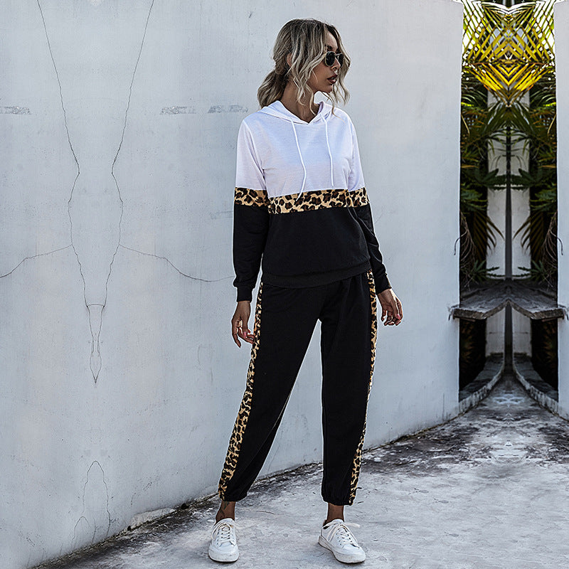 Damen Zweiteiliges Jogging-Set mit Kapuzenpullover und Leoprint-Seiteneinsätzen Drune