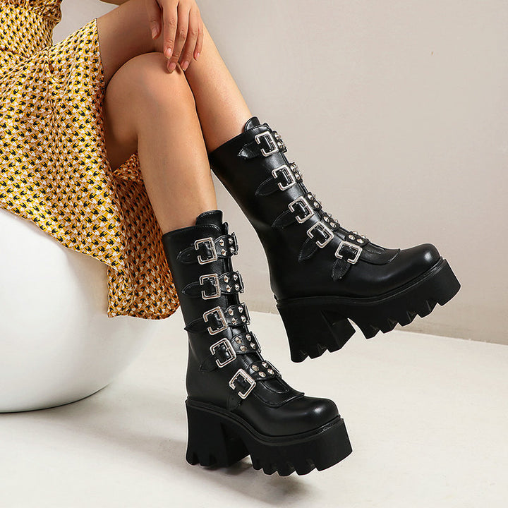 Damen Schaftstiefel mit Plateau, Mehrfachschnallen, Spikes und robuster Lugsohle Drune