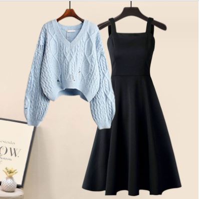 Drune | Zweiteiliges Satz Bestehend Aus Einem Hochwertigen Cross Strickpullover und Einem Eleganten Kleid