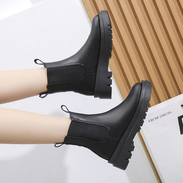 Drune | Damen Chelsea Boots mit Elastischen Seiten und Zugschlaufen