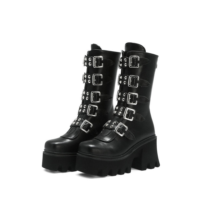 Damen Schaftstiefel mit Plateau, Mehrfachschnallen, Spikes und robuster Lugsohle Drune