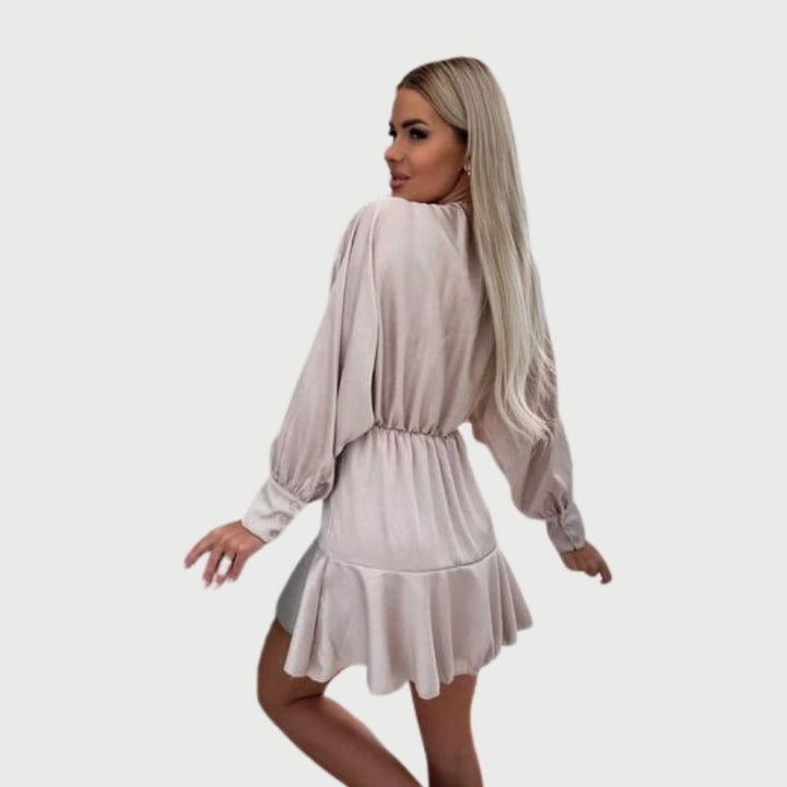Drune | Minikleid mit langen Ärmeln und Rüschen-Saum